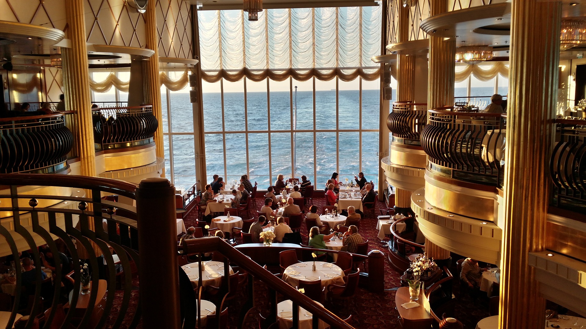 dining area in a cruise ship