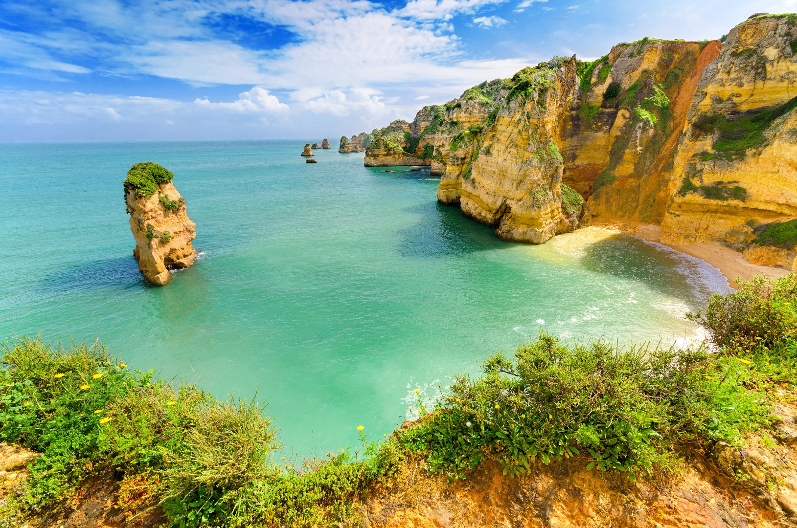 beach in algarve portugal