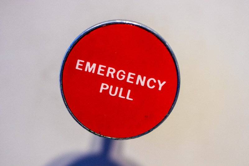 What to do in an emergency while travelling